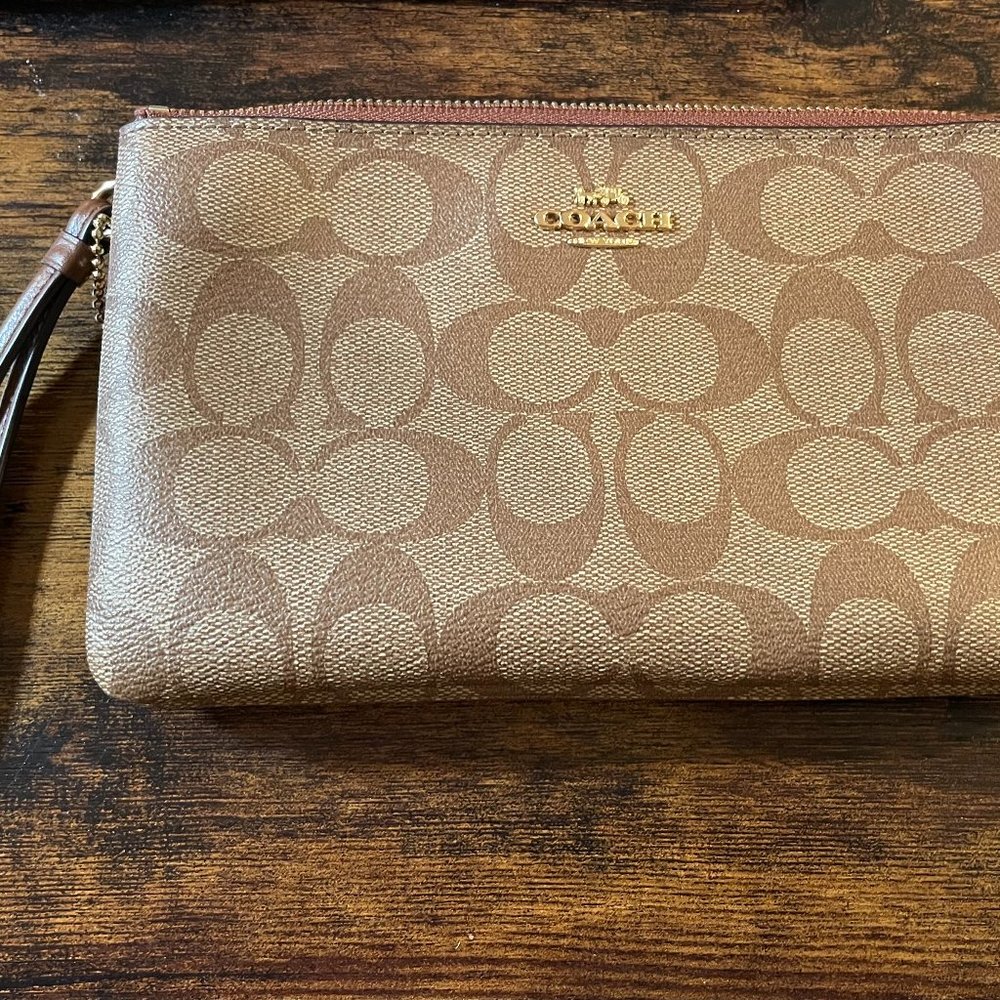Authentic Coach Wristlet